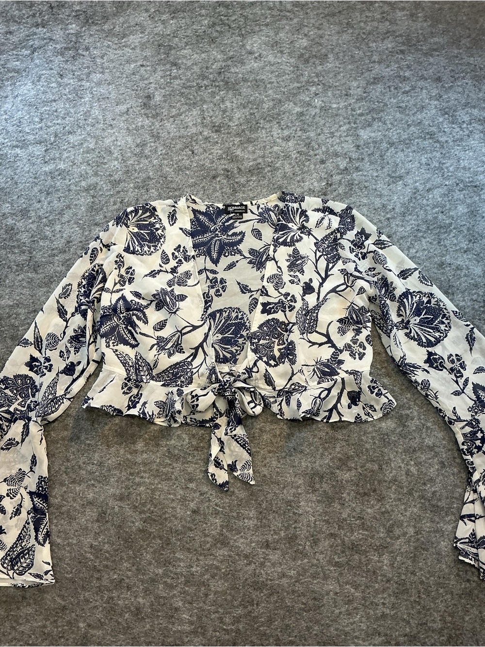 Hommage Floral Cottagecore Tie Bell Sleeve Long Sleeve Size Large